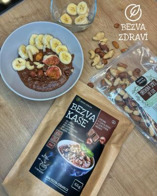 Ovesná kaše s čokoládou a lískovými oříšky!🌰 Náš favorit⭐️ mezi ovesnými kašemi!🥣 Vyšperkujte tu svou naší ořechovou směsí...
